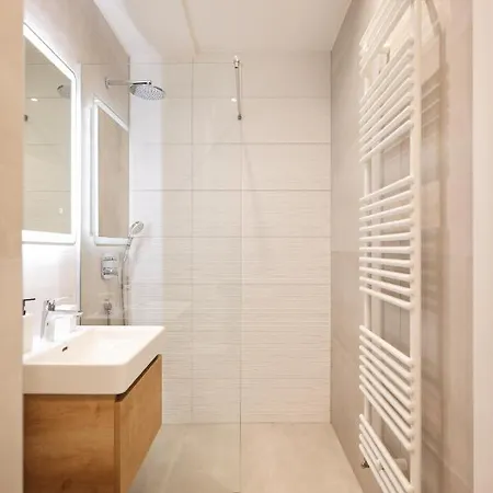 Leonardo Luxury Residence 2 Penthouse With Jacuzzi Zara Esterno foto