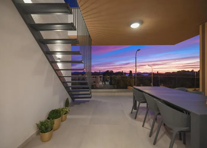 Leonardo Luxury Residence 2 Penthouse With Jacuzzi