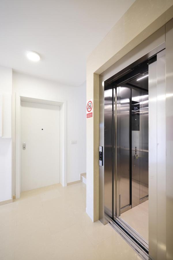Appartamento Leonardo Luxury 2 Penthouse With Jacuzzi