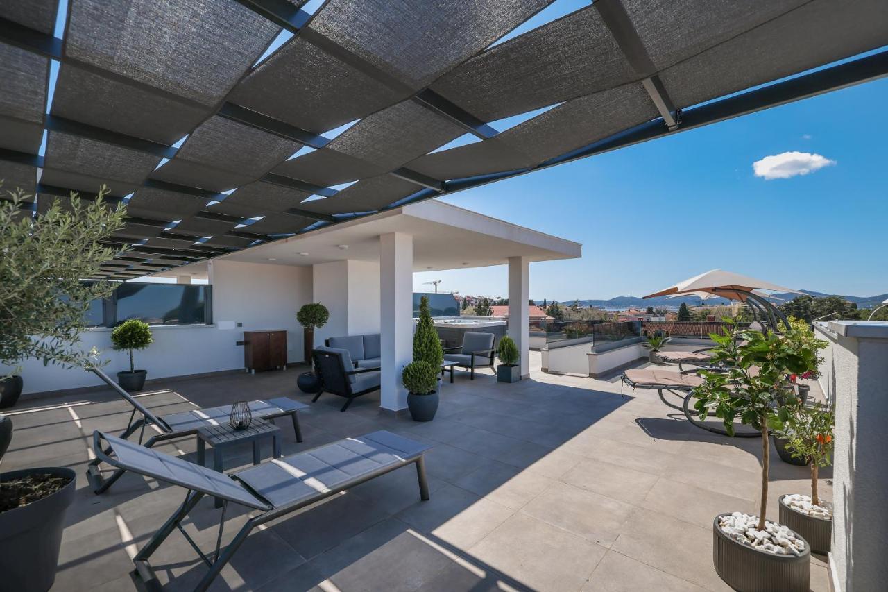 Appartamento Leonardo Luxury 2 Penthouse With Jacuzzi *